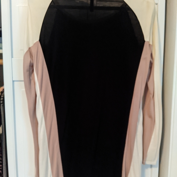 Long sleeve top from BCBGMaxazria - Picture 3 of 4